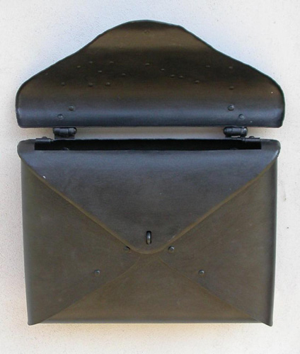 kovaná schránka na poštu - otevřen...
