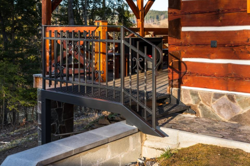 Kované schodiště s podestou