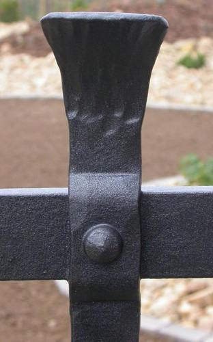 kovaný plot - detail horního konce