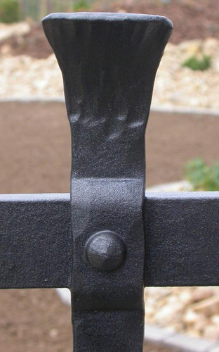 kovaný plot - detail horního konce