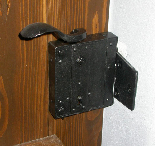 kovaný zámek